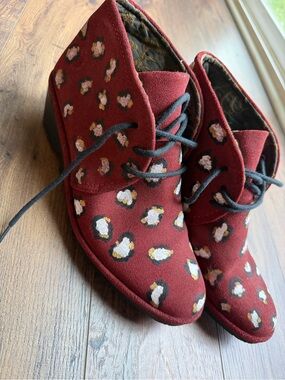 Fly London Red Leopard Print Suede Lace Up Ankle Boots Sz 39